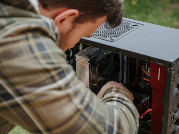 Mantencion de computadores, notebooks y servidores